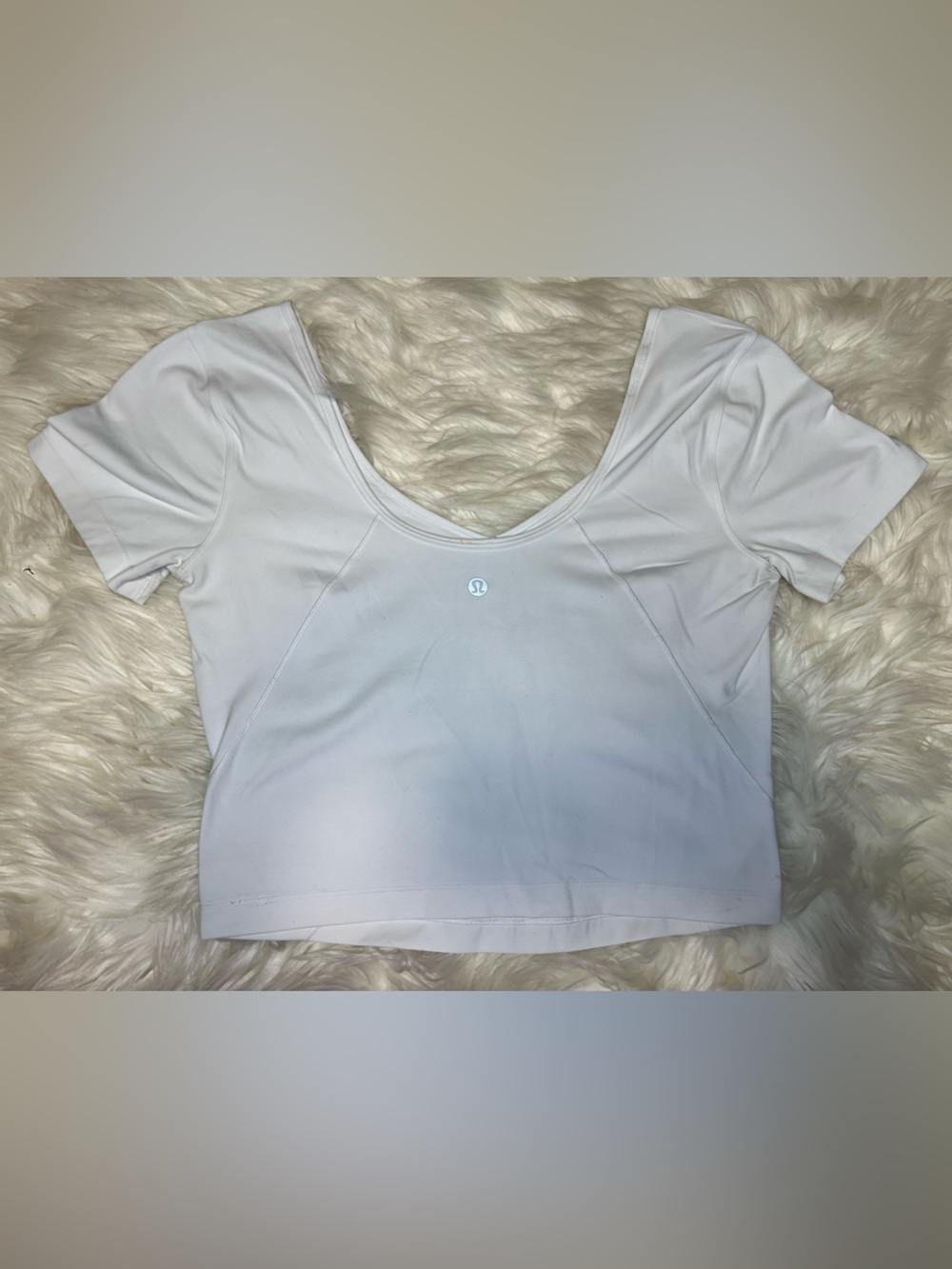 Lululemon tee